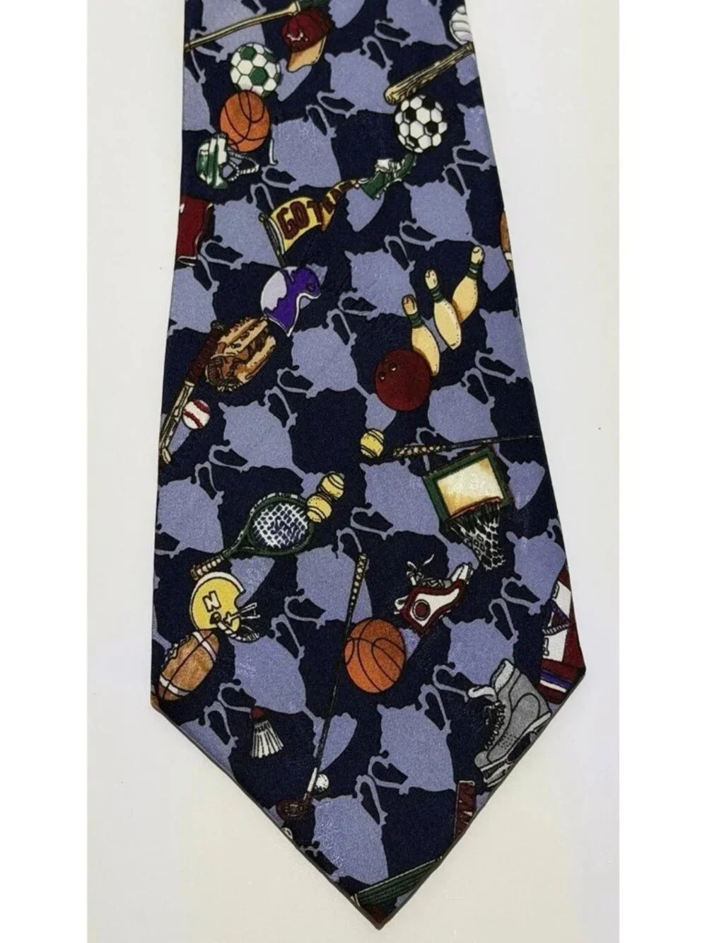 Nicole Miller 1997 Sports Themed 100% Silk Kneck Tie Vintage multicolor designer